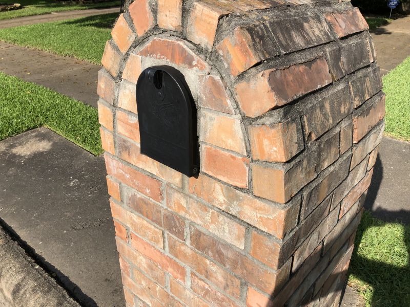 Brick Mailbox Restoration